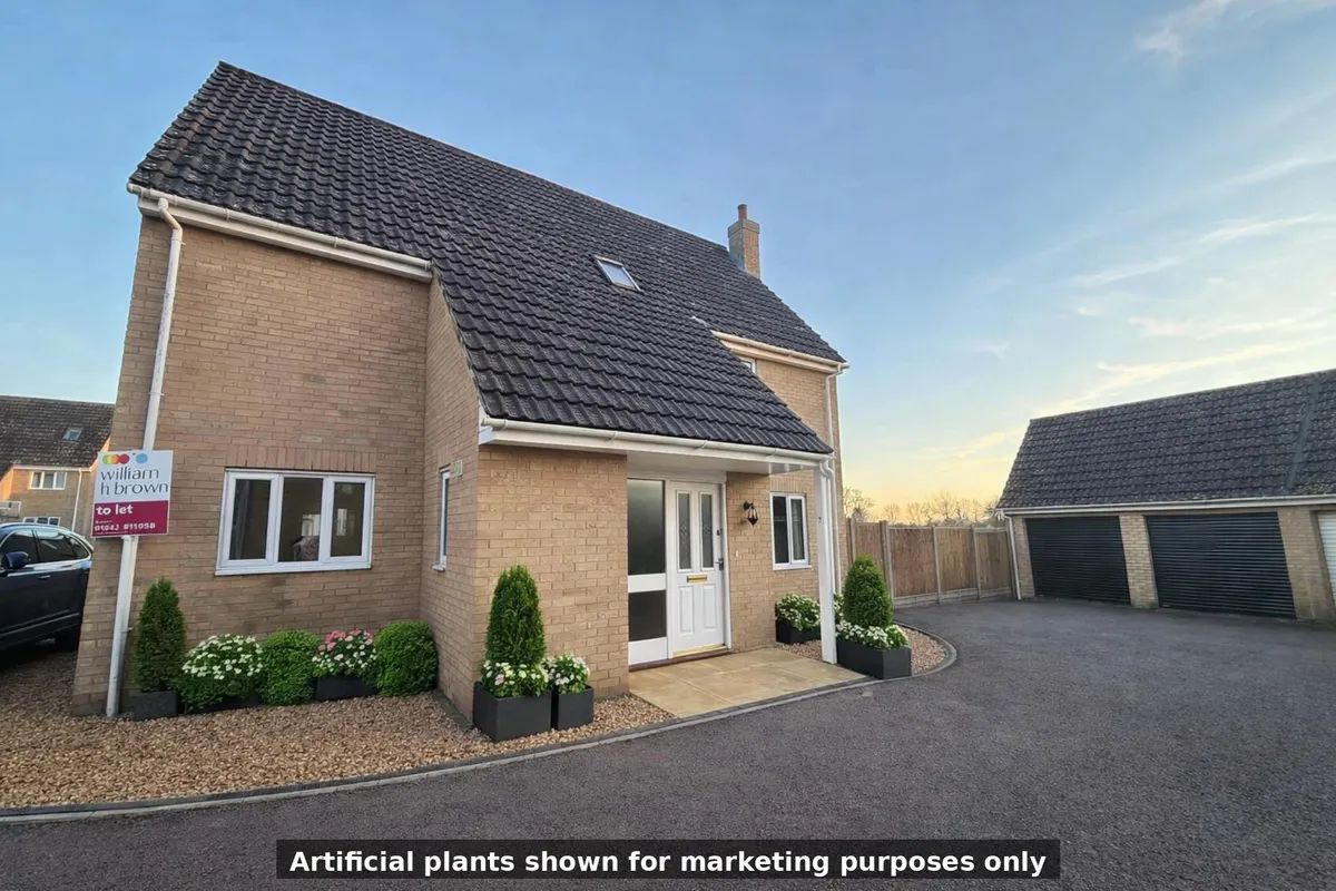 Kitchener Close, Lakenheath, BRANDON