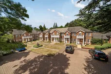 London Road, Ascot, SL5 photo 1