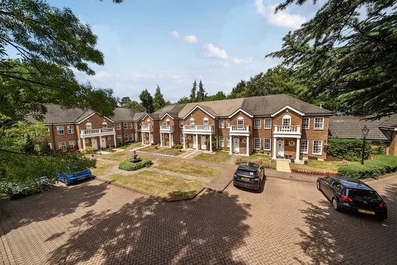 London Road, Ascot, SL5