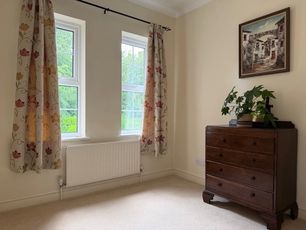 London Road, Ascot, SL5 photo 14