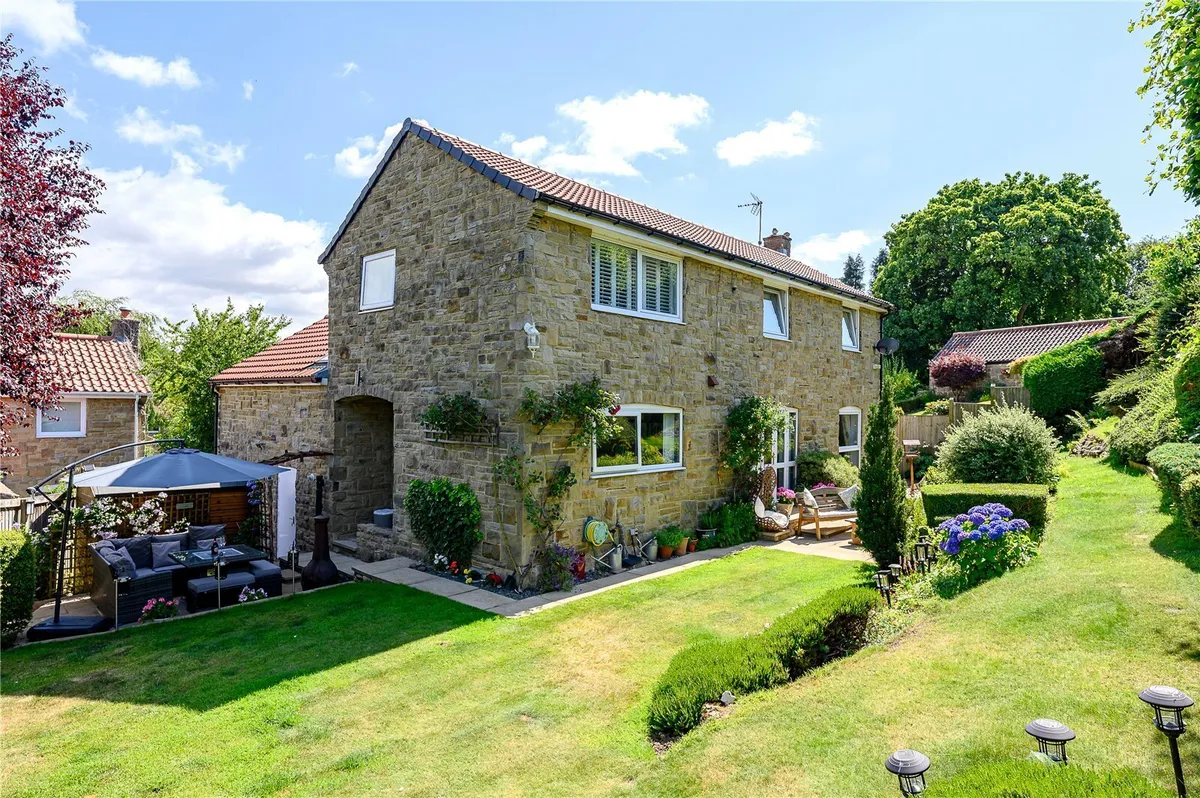 Cornmill Lane, Bardsey, LS17