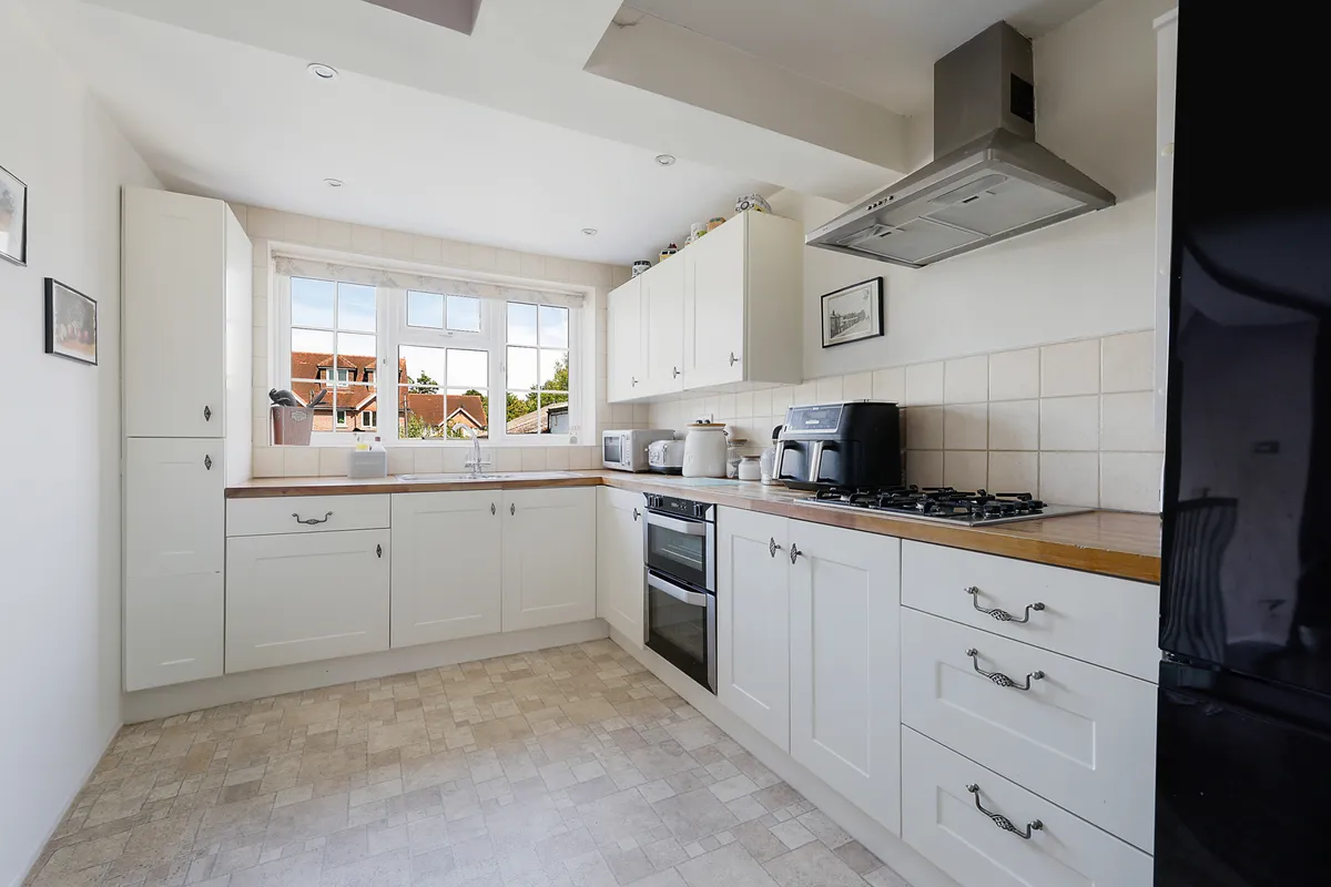 Balcombe Road, Horley, Surrey, RH6