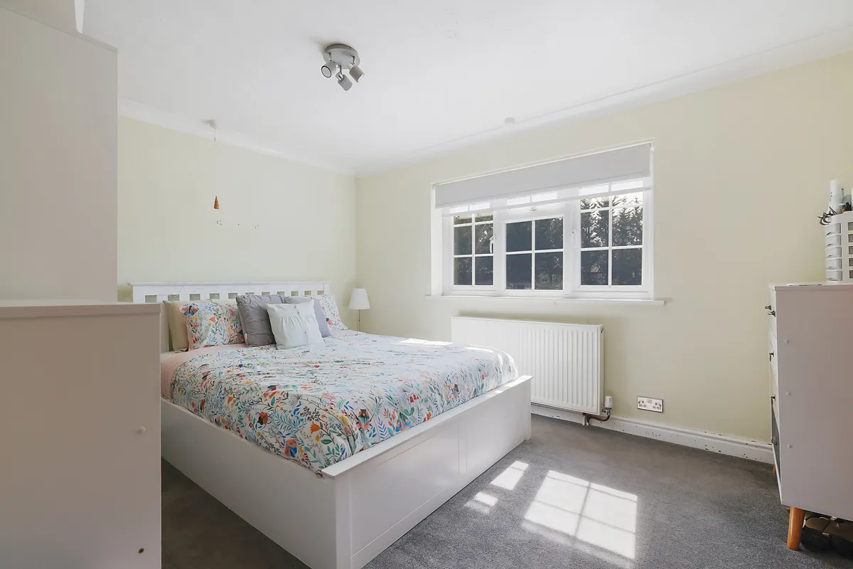 Balcombe Road, Horley, Surrey, RH6