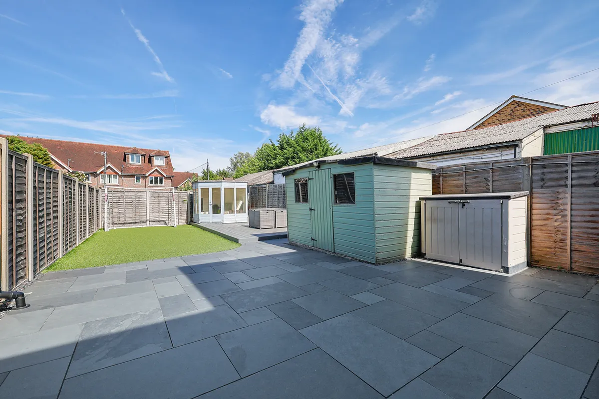 Balcombe Road, Horley, Surrey, RH6