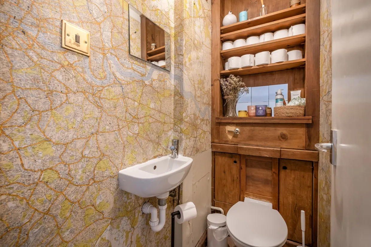 Putney Hill, London, SW15 photo 9