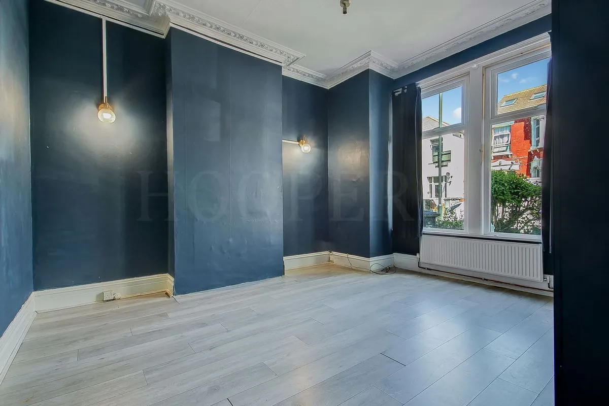 Lansdowne Grove, London, NW10