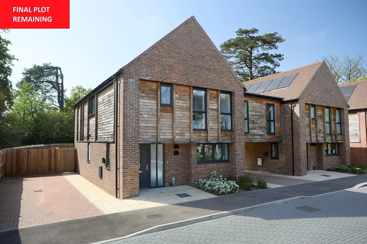 Hanlye Lane, Cuckfield, Haywards Heath