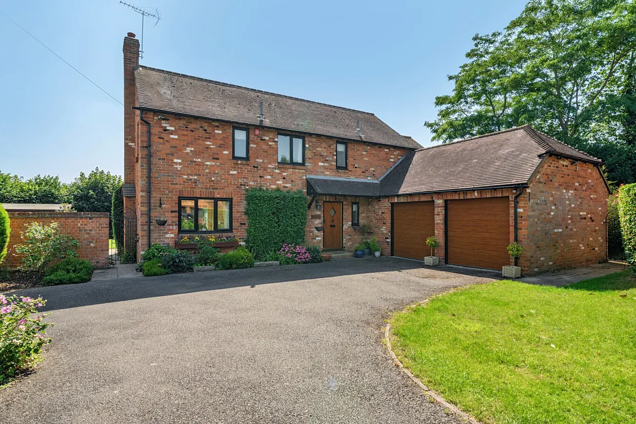 Willow Park, Stoke Poges, SL2 photo 1