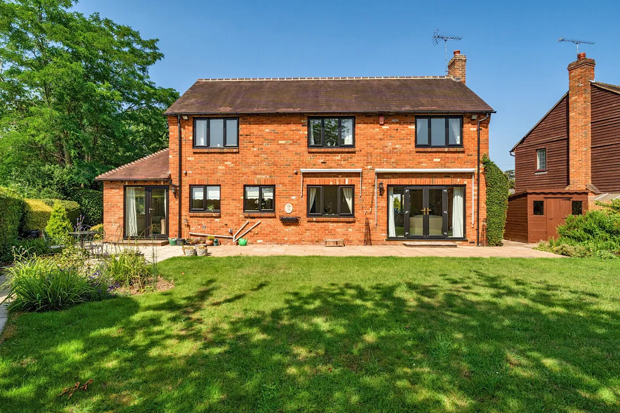 Willow Park, Stoke Poges, SL2 photo 2