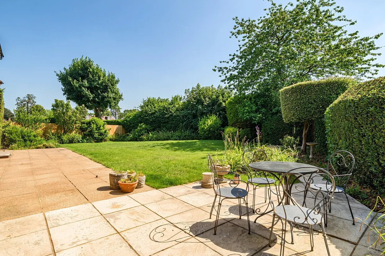 Willow Park, Stoke Poges, SL2 photo 3