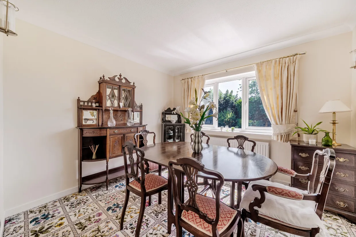 Willow Park, Stoke Poges, SL2 photo 6