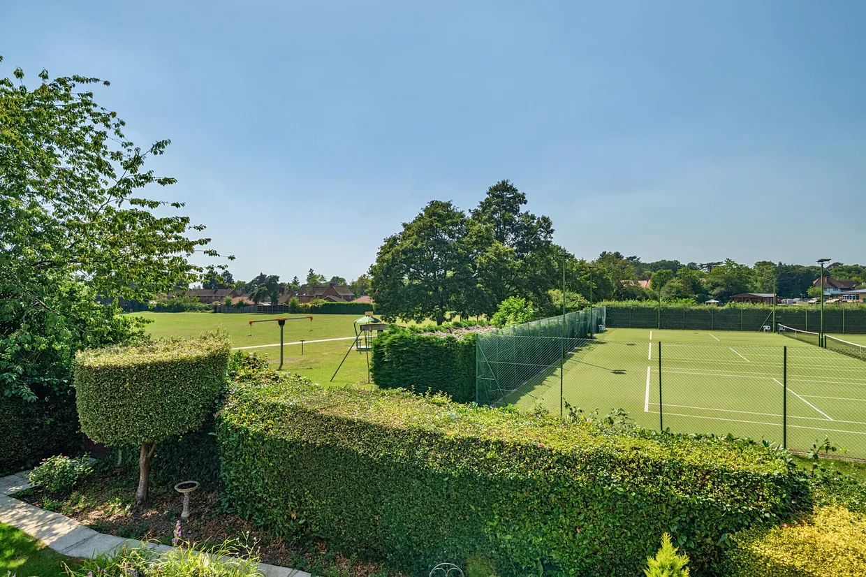 Willow Park, Stoke Poges, SL2 photo 8