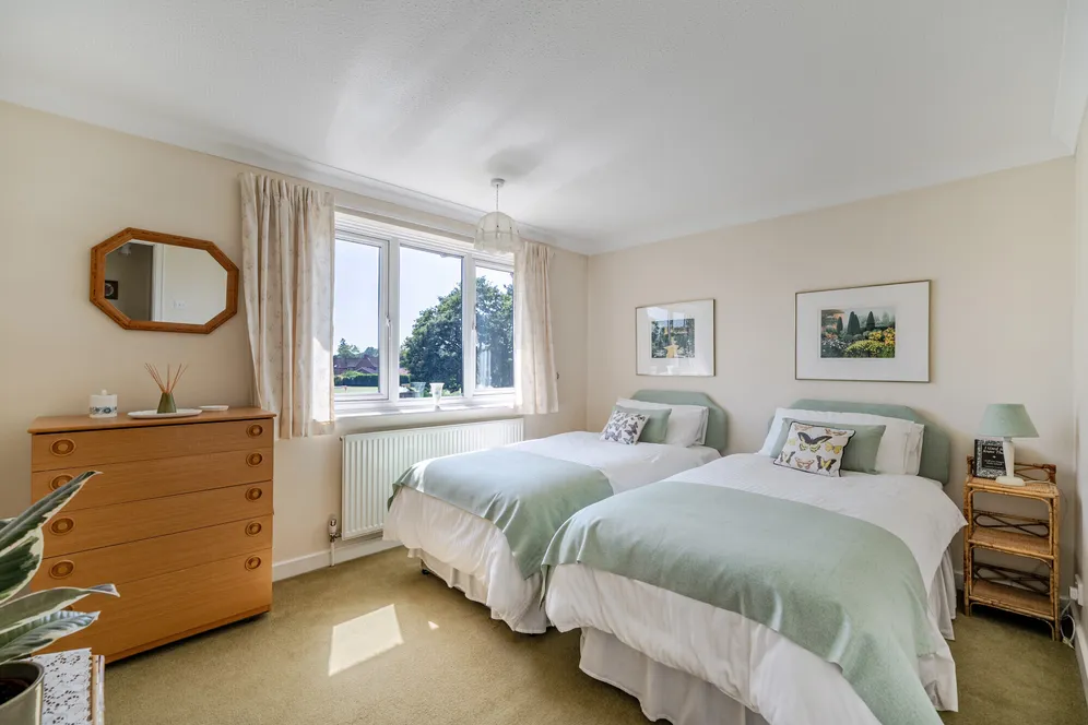 Willow Park, Stoke Poges, SL2 photo 12