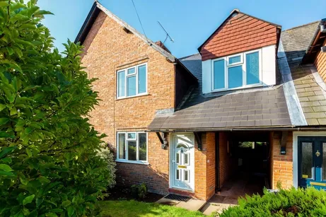 Perrior Road Godalming GU7