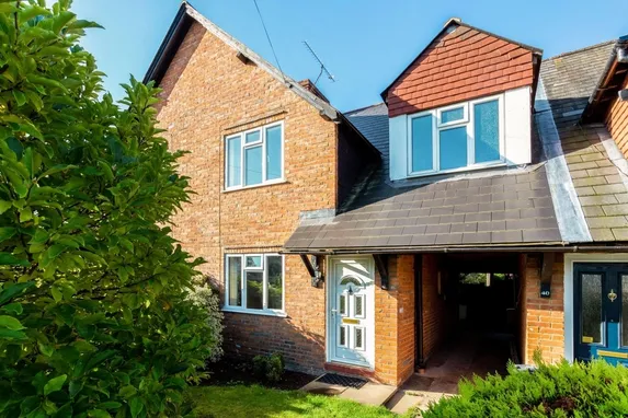 Perrior Road Godalming GU7