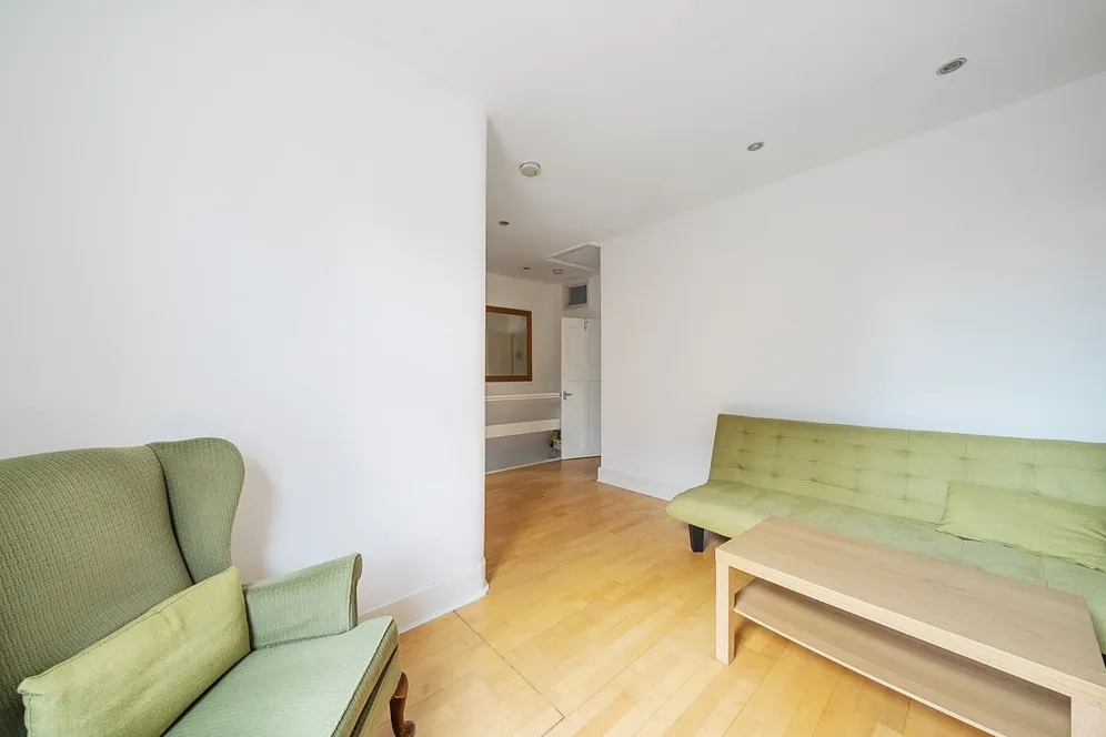 Fairthorn Road London SE7 photo 5