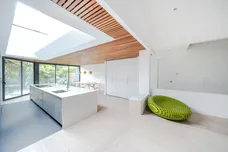 Onslow Gardens London N10 photo 9