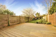 Perrior Road Godalming GU7 photo 9
