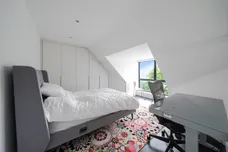 Onslow Gardens London N10 photo 13