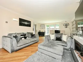 High Wood Road, Hoddesdon thumb 3