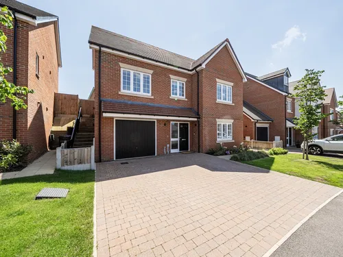 Barleymead Way, Puckeridge, Warephoto