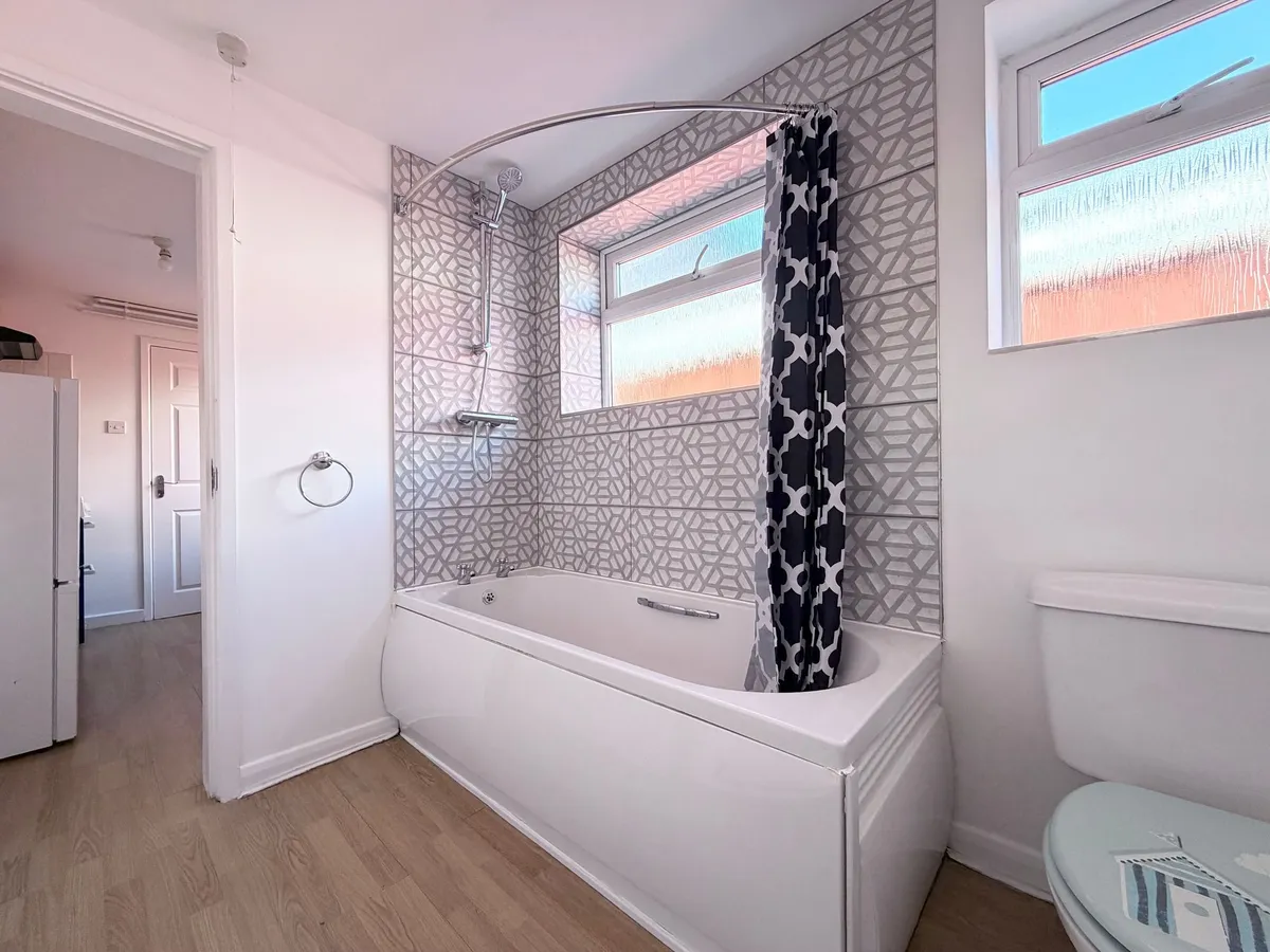 Greenway Road, Widnes, WA8