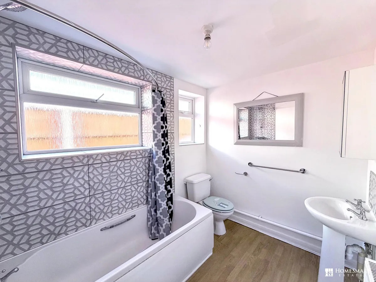 Greenway Road, Widnes, WA8