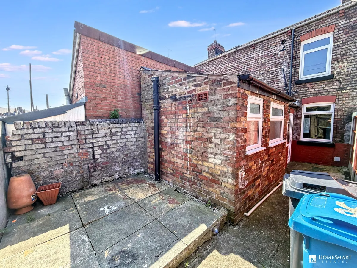 Greenway Road, Widnes, WA8