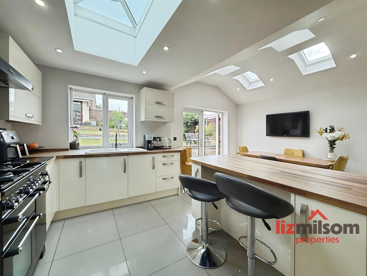 Queens Drive, Swadlincote Image 4