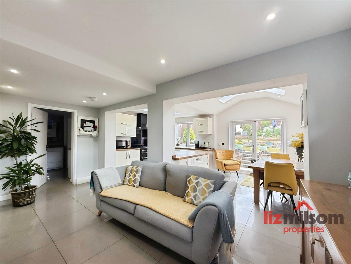 Queens Drive, Swadlincote Image 5