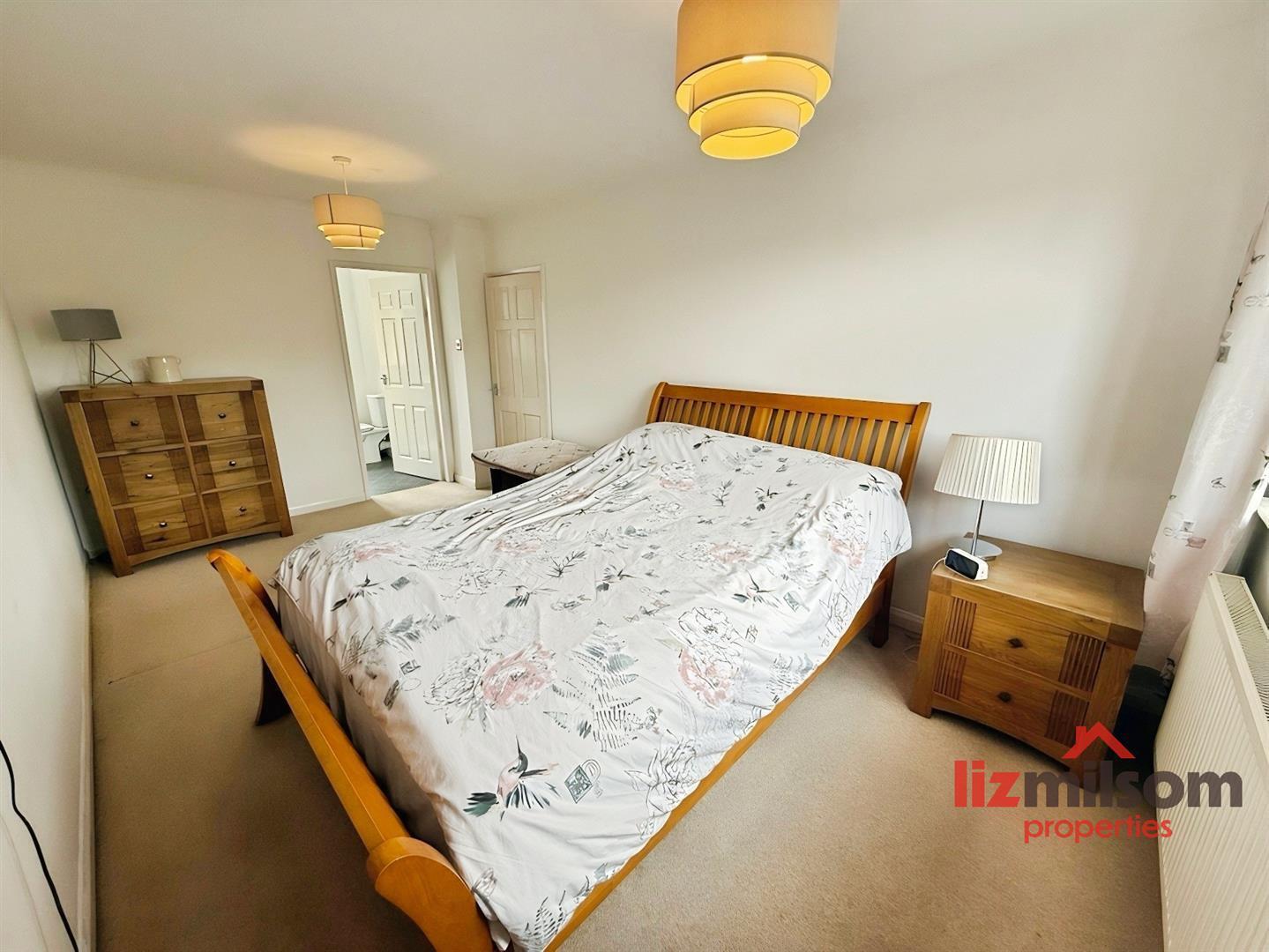 Queens Drive, Swadlincote Image 15