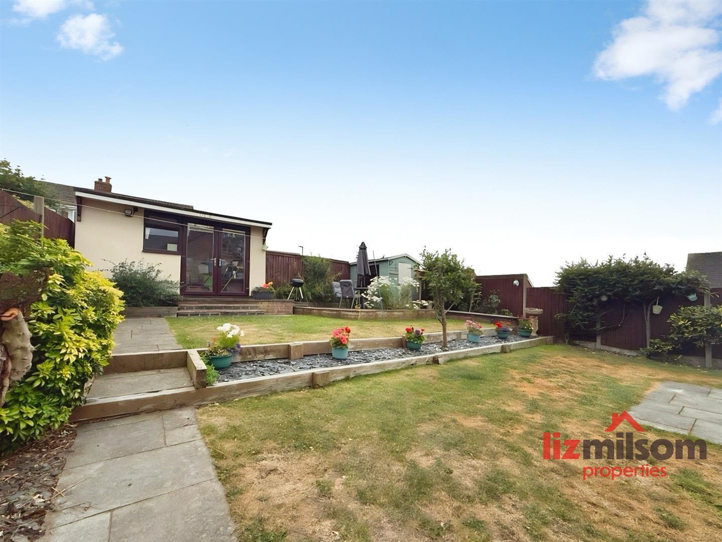 Queens Drive, Swadlincote Image 24