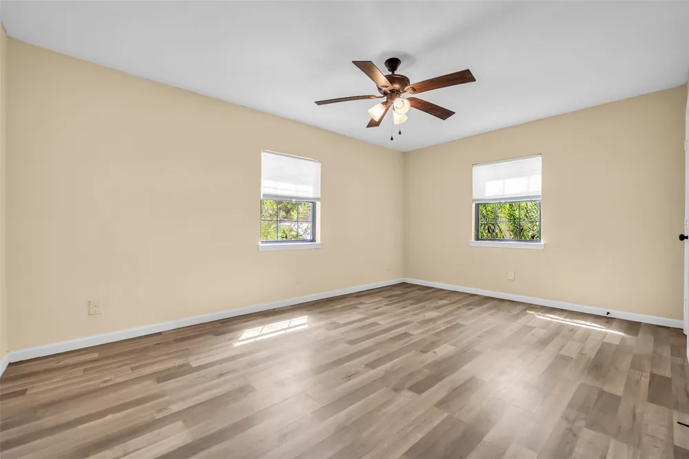 2915 Robertson St, Houston, TX 77009
