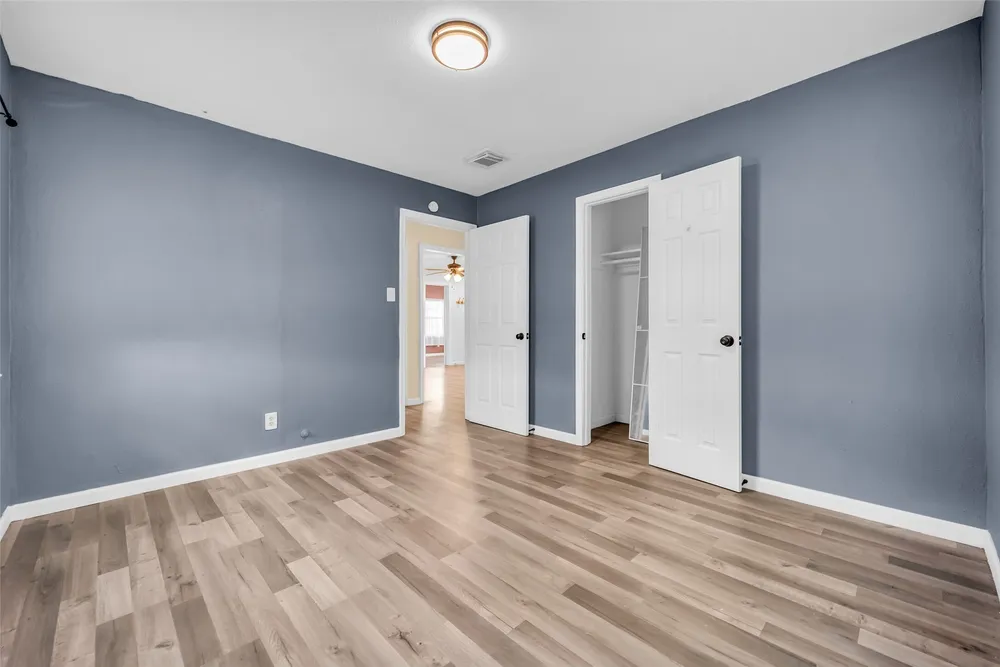 2915 Robertson St, Houston, TX 77009