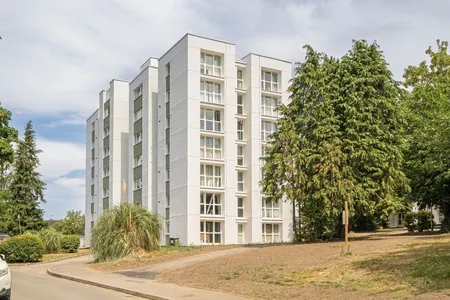 Manor Court, Weybridge, KT13