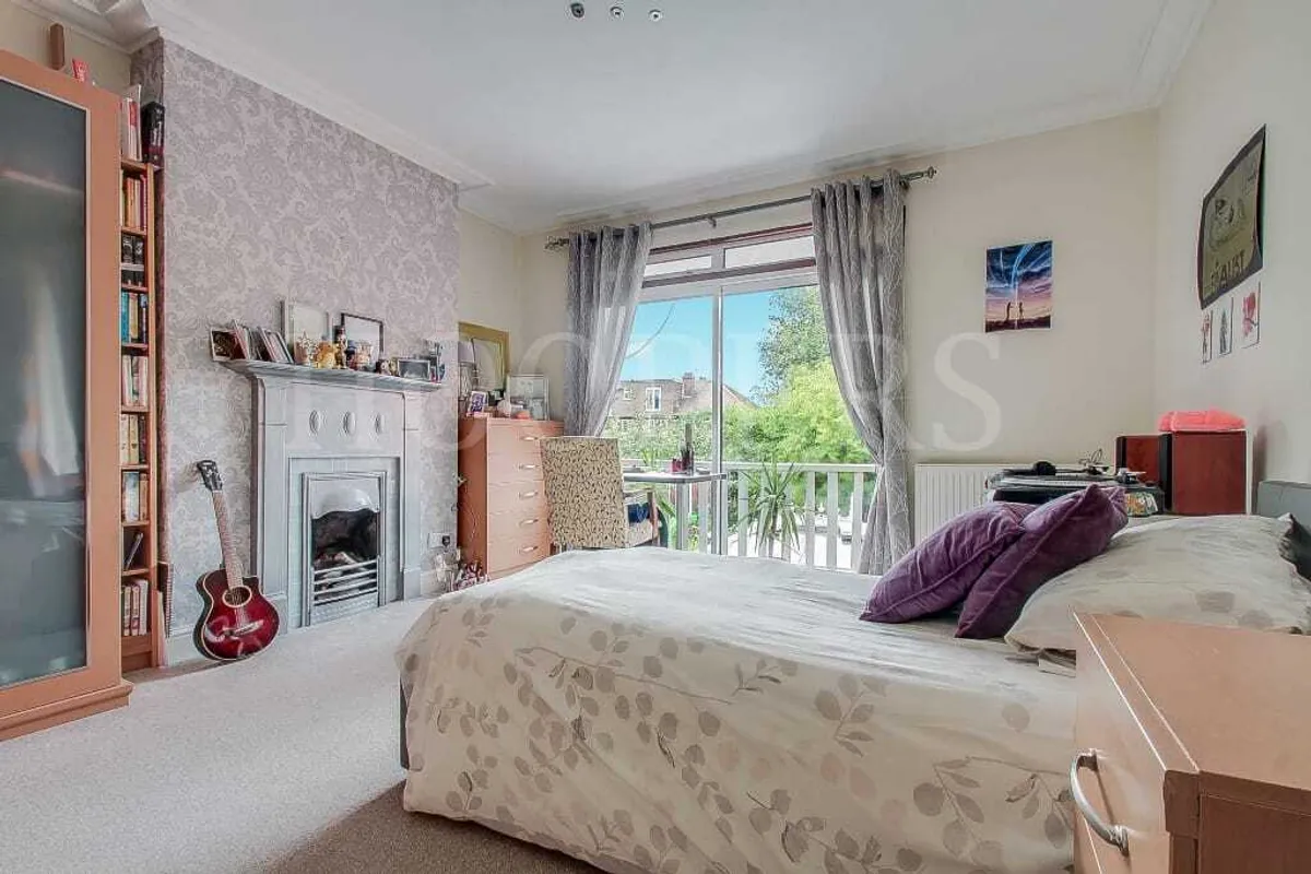 Dollis Hill Lane, London, NW2