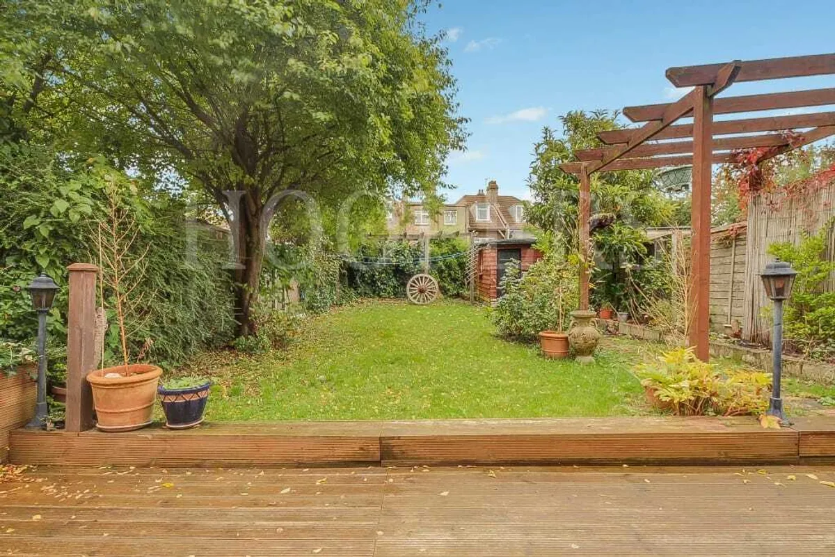 Dollis Hill Lane, London, NW2