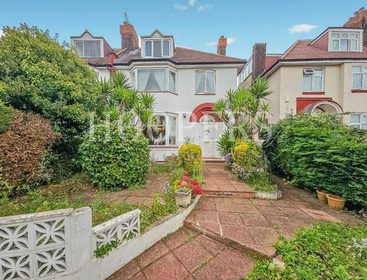 Dollis Hill Lane, London, NW2