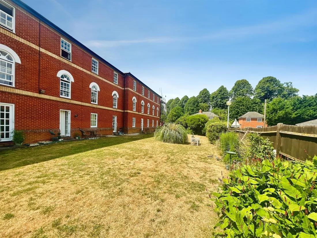 Property photo 8