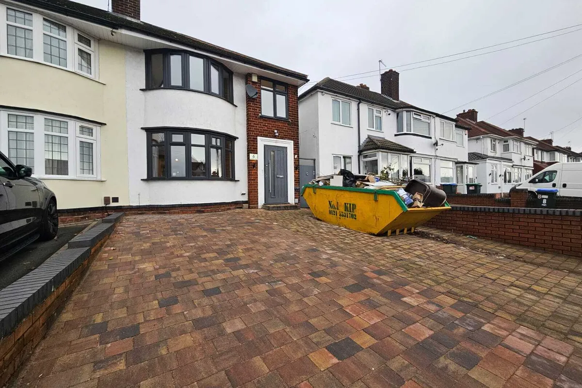 Sundial Lane, BIRMINGHAM