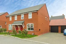 Sutton Grove, Broughton, Aylesbury