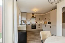 Sutton Grove, Broughton, Aylesbury