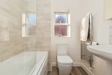 Sutton Grove, Broughton, Aylesbury