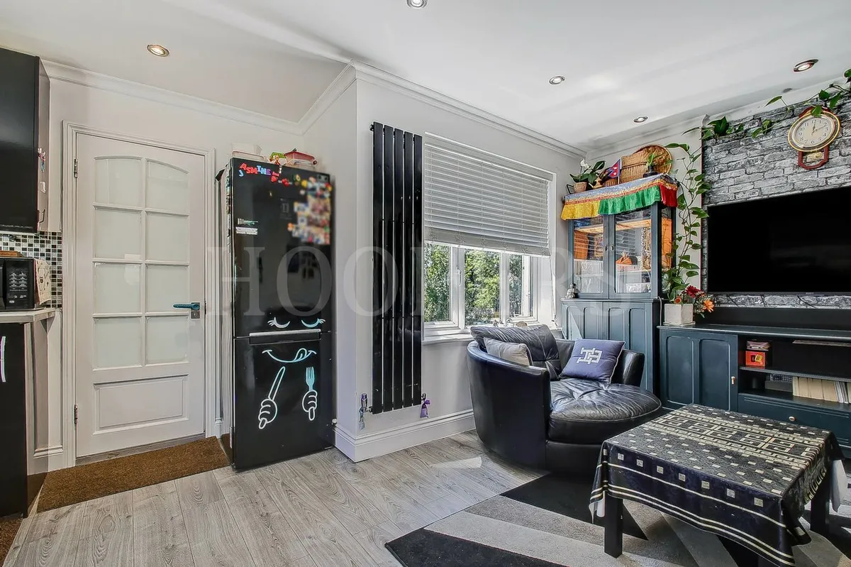 168A Braemar Avenue,London,NW10 0DS,LONDON,NW10 0DS