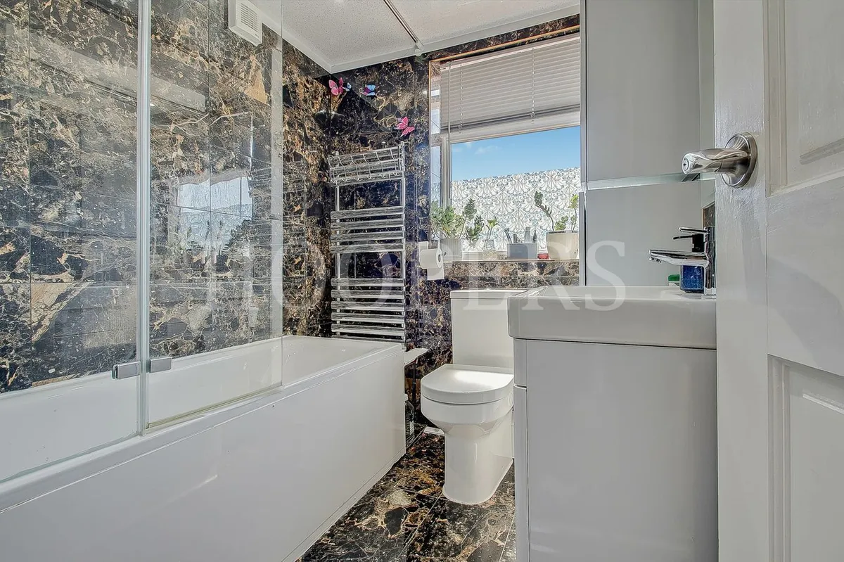 168A Braemar Avenue,London,NW10 0DS,LONDON,NW10 0DS