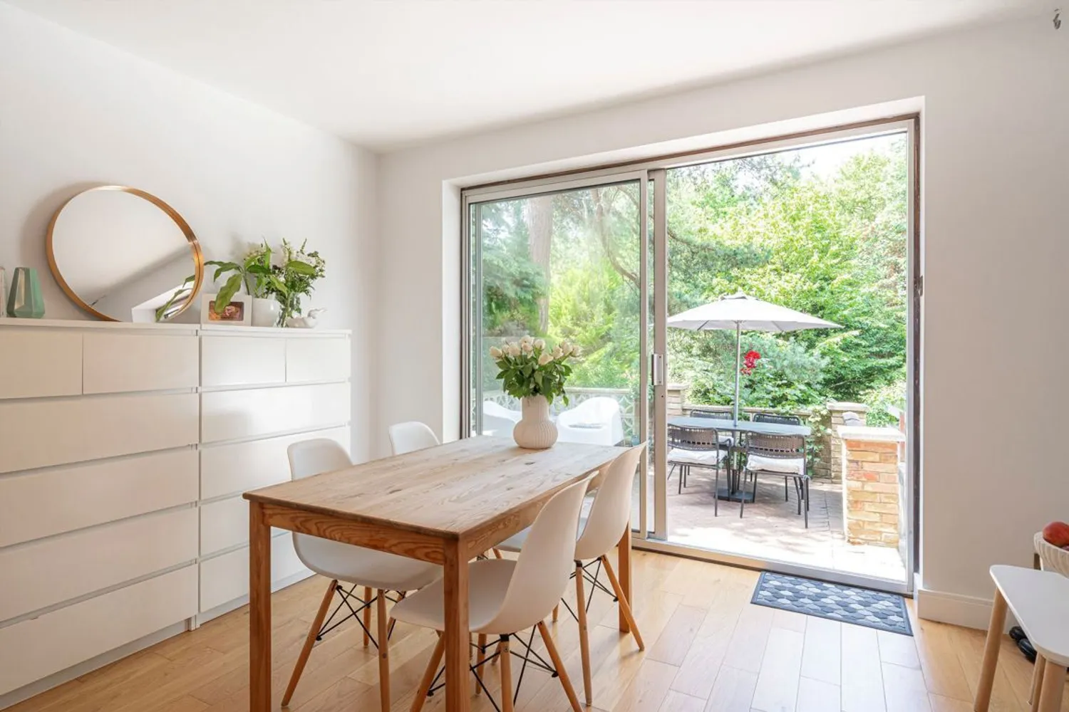 Brooklands Road, Weybridge, KT13 photo 4