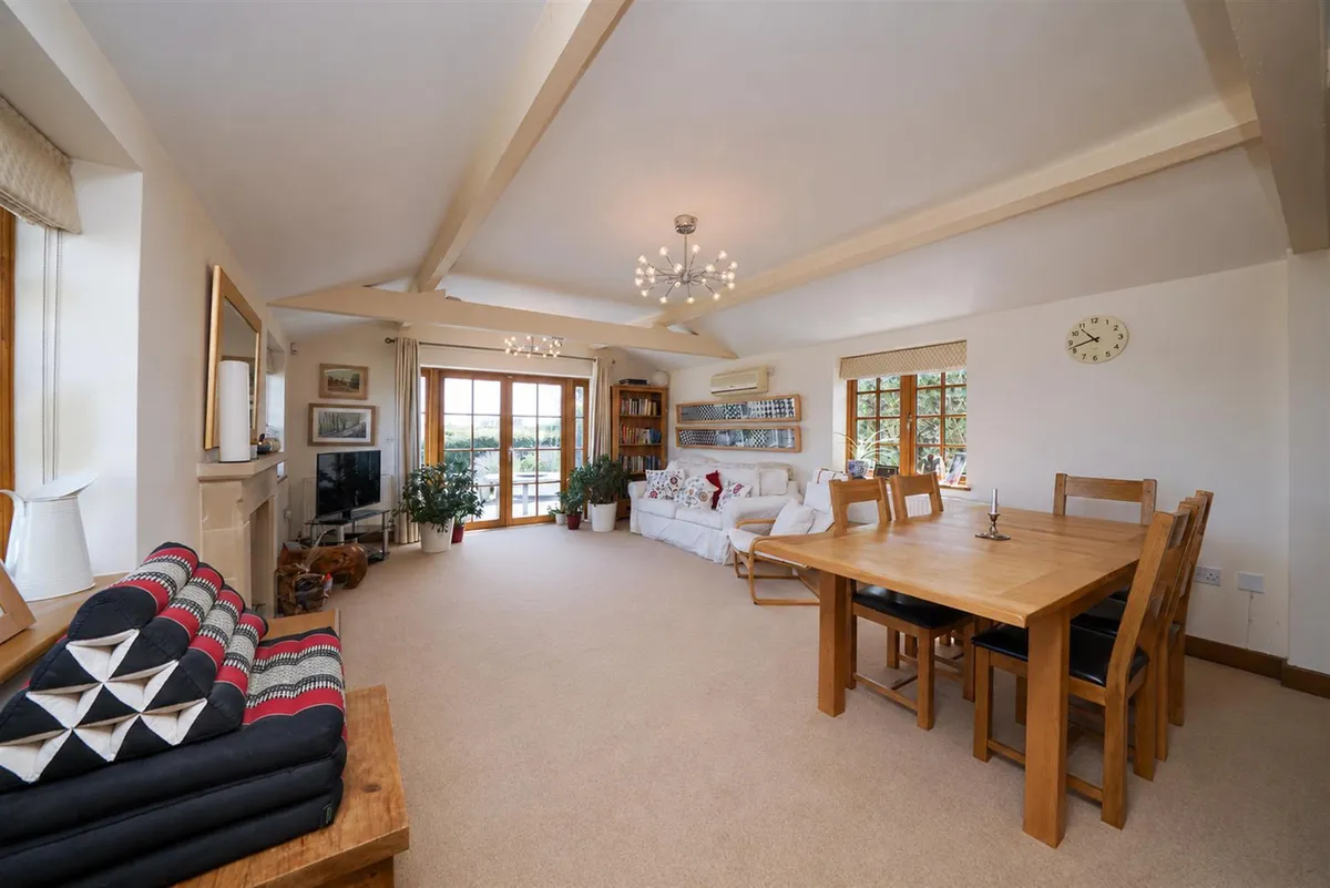 Leighton Road, Northall, Buckinghamshire, LU6 2GA