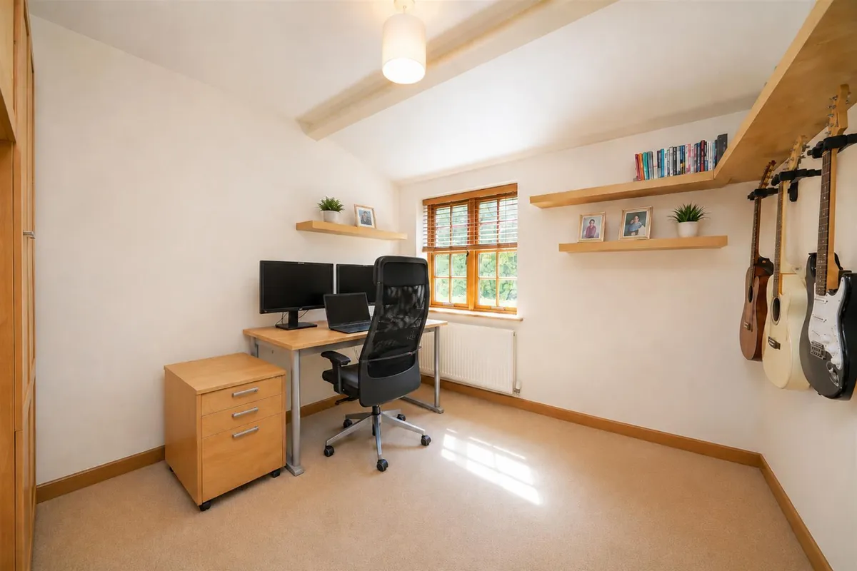 Leighton Road, Northall, Buckinghamshire, LU6 2GA