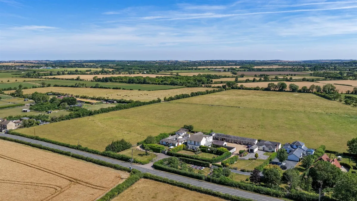 Leighton Road, Northall, Buckinghamshire, LU6 2GA