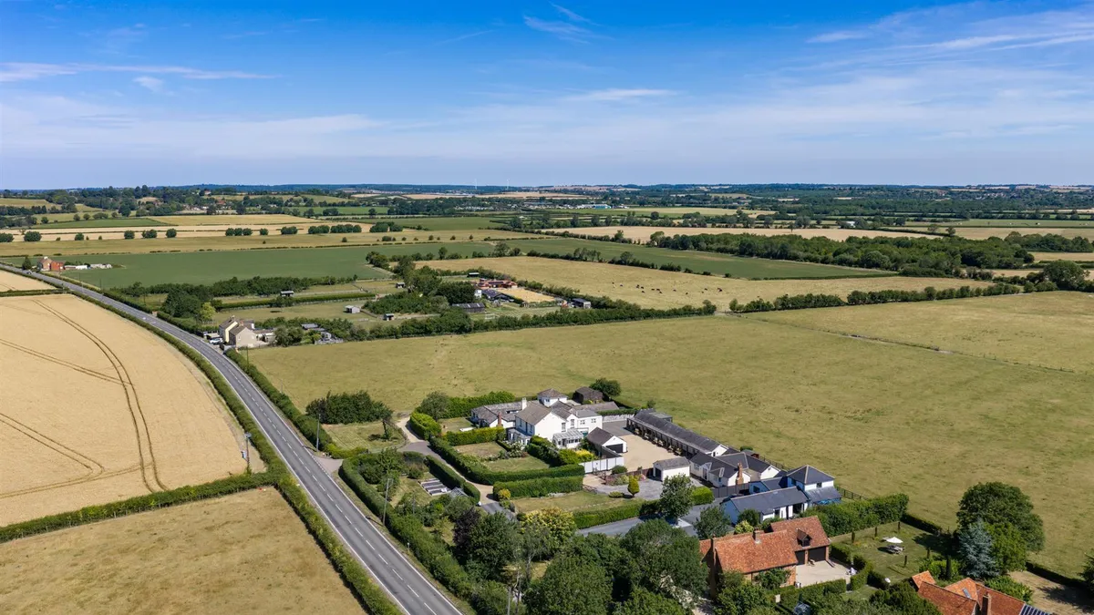 Leighton Road, Northall, Buckinghamshire, LU6 2GA